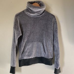 Z by Zella Plush Cowl Funnel Neck Kangaroo Pocket Sz Sm